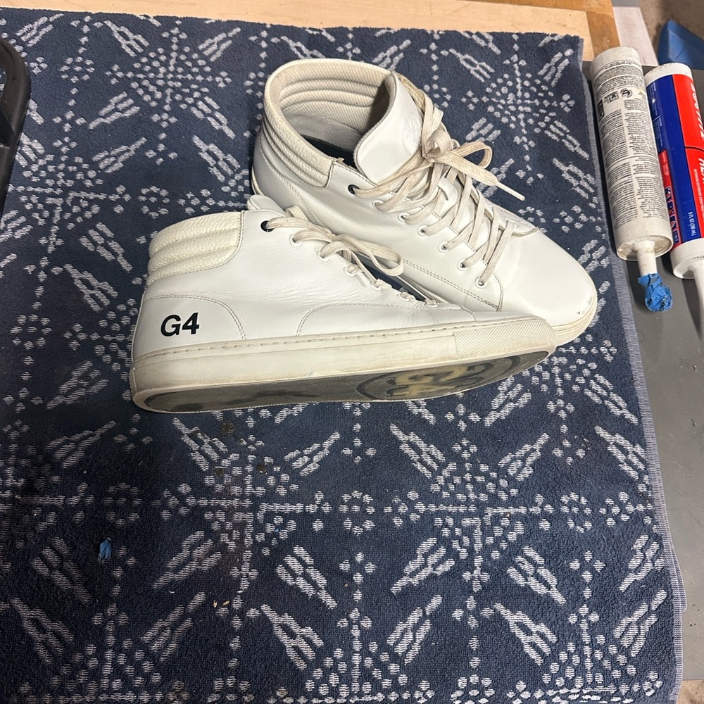 G/FORE White mid-top Sneakers